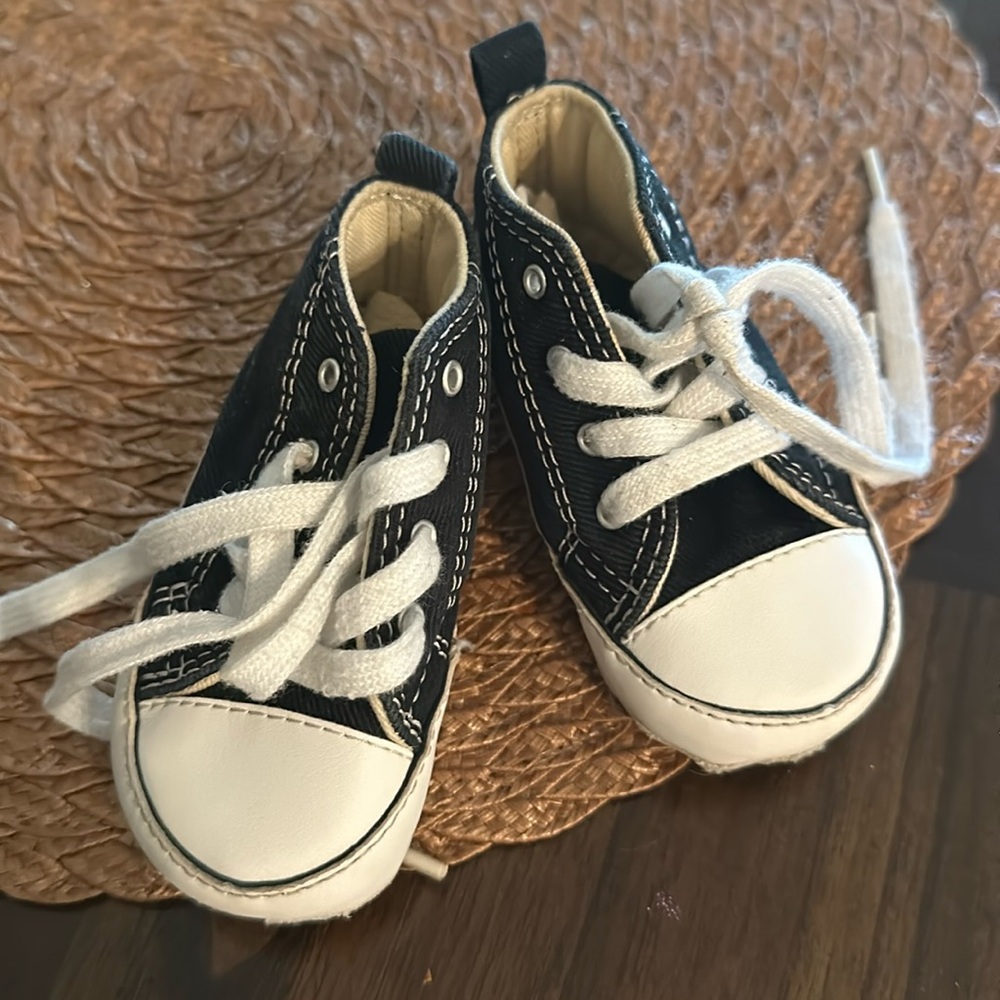 Converse crib shoes
